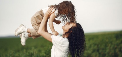 BlogImages/Happy-Single-Mom.jpg