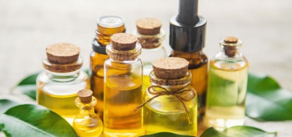 BlogImages/tea-tree-essential-oil-small-bottle.jpg
